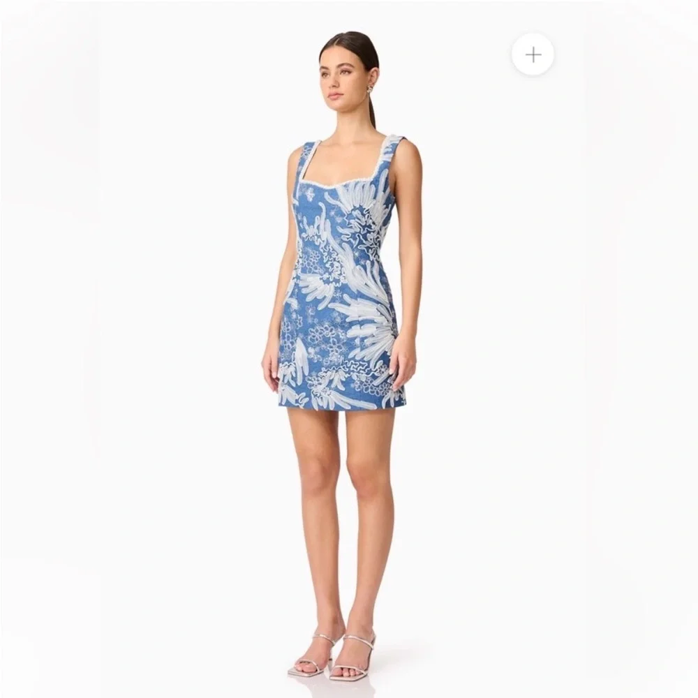 elliatt anneliese blue denim pearl & ribbon embroidered mini dress large NEW - Picture 3 of 12
